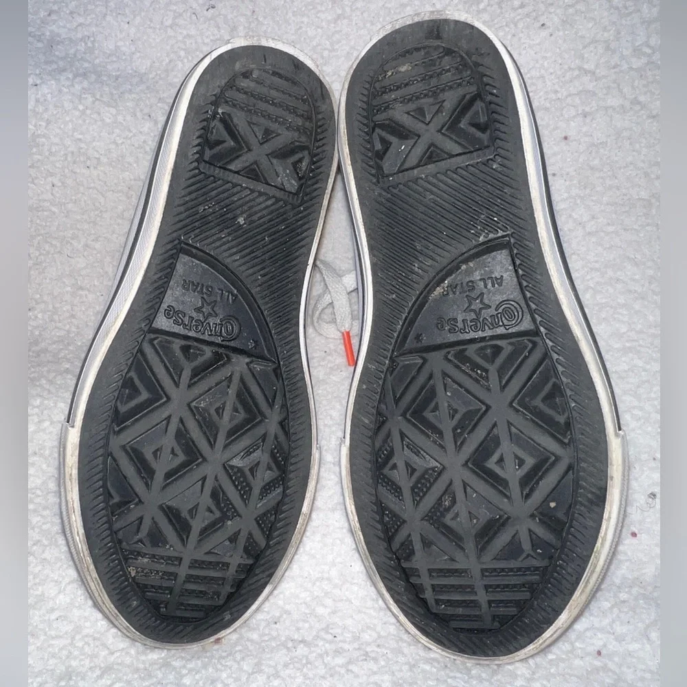 Converse Kids Chuck Taylor All Star Hi Top Jump Ball Sneaker | Size 11 | White |